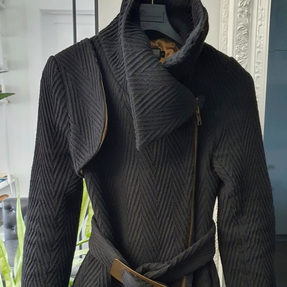 ⛔️IN STORAGE⛔️ Stylish Winter Coat